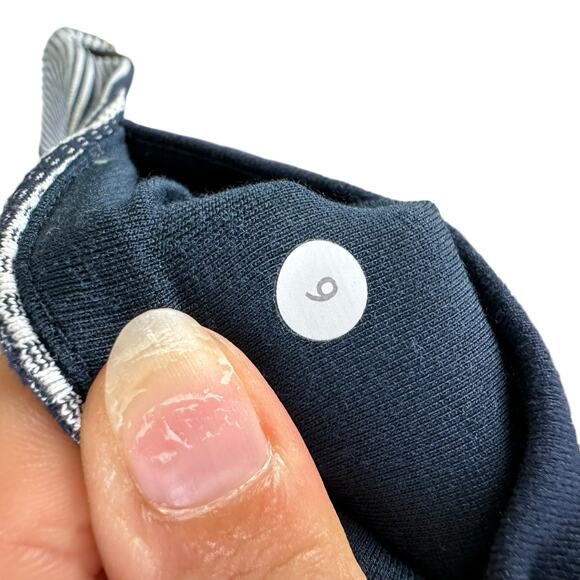 Lululemon Navy White Gingham Wunder Under Crop Mid Rise Workout Leggings - Picture 9 of 9